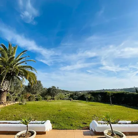 Willa Serro Vinhas *